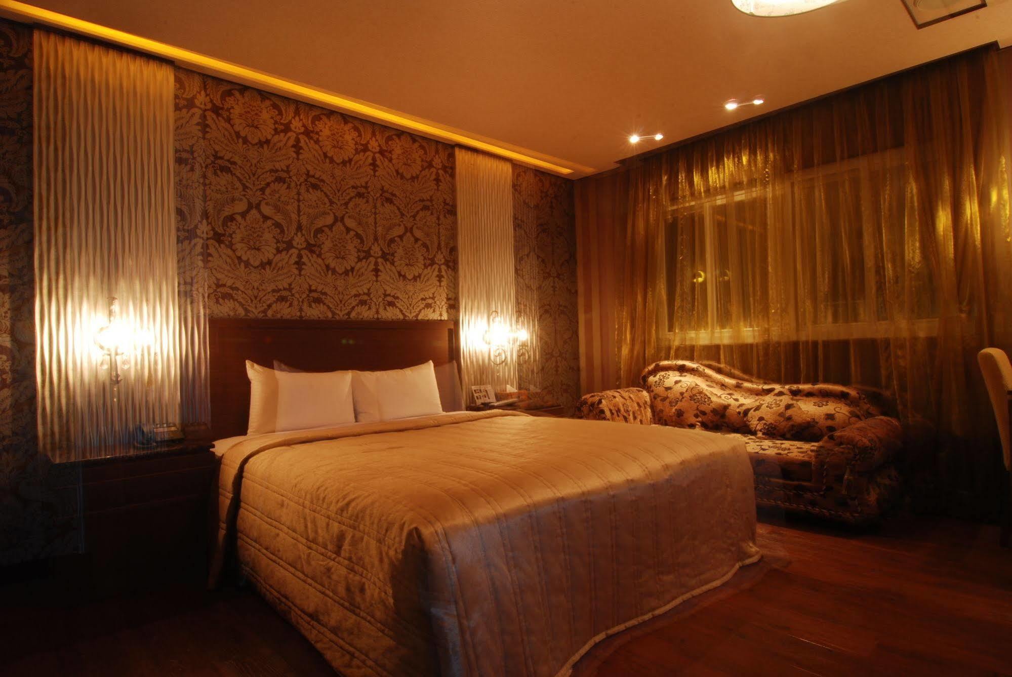 Beckham Motel Luzhu Buitenkant foto