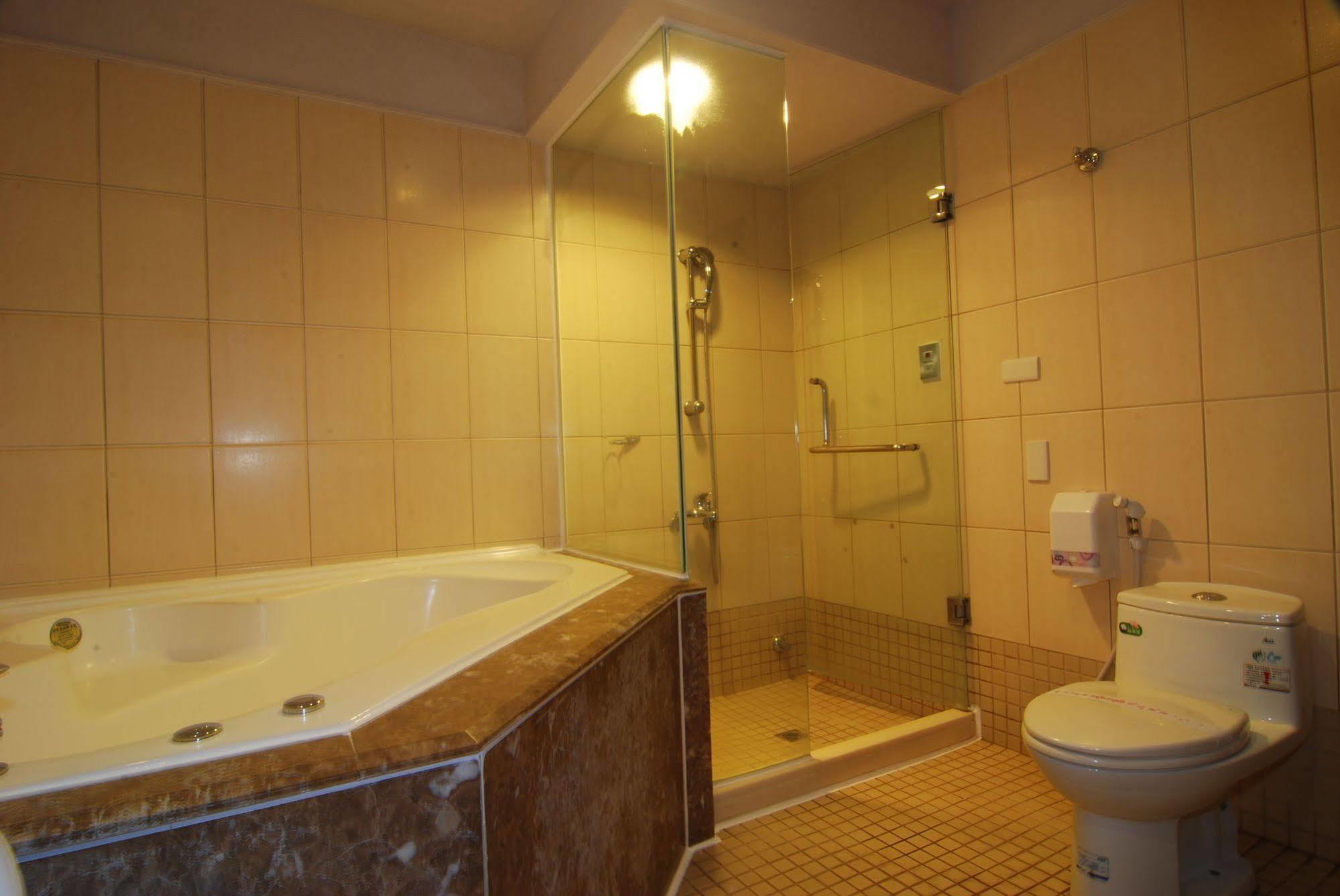 Beckham Motel Luzhu Buitenkant foto